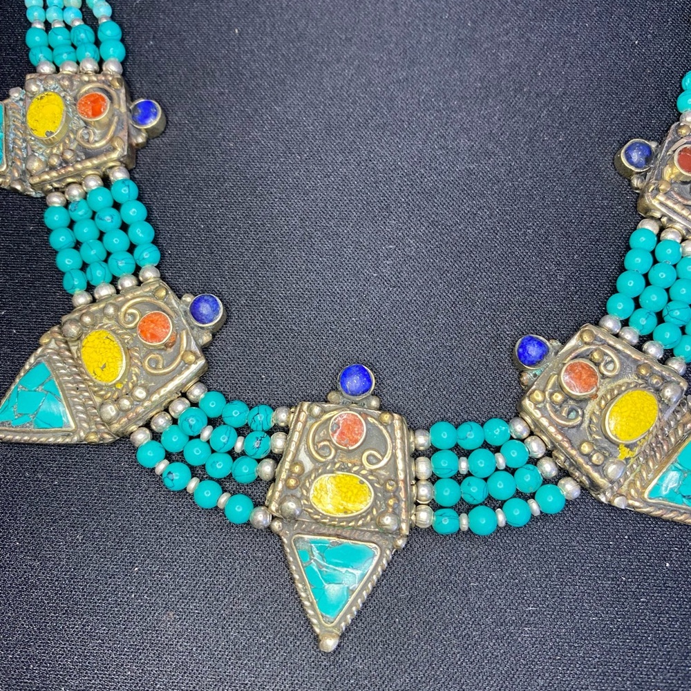 Beautiful handmade multi-colored stone necklace set in metal. Made in Nepal. - Picture 4 of 4